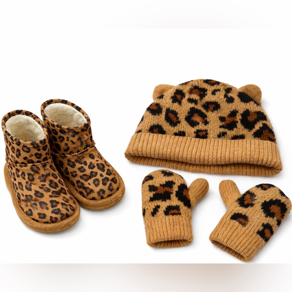 GAP Leopard Print Kids Hat and Mittens Set